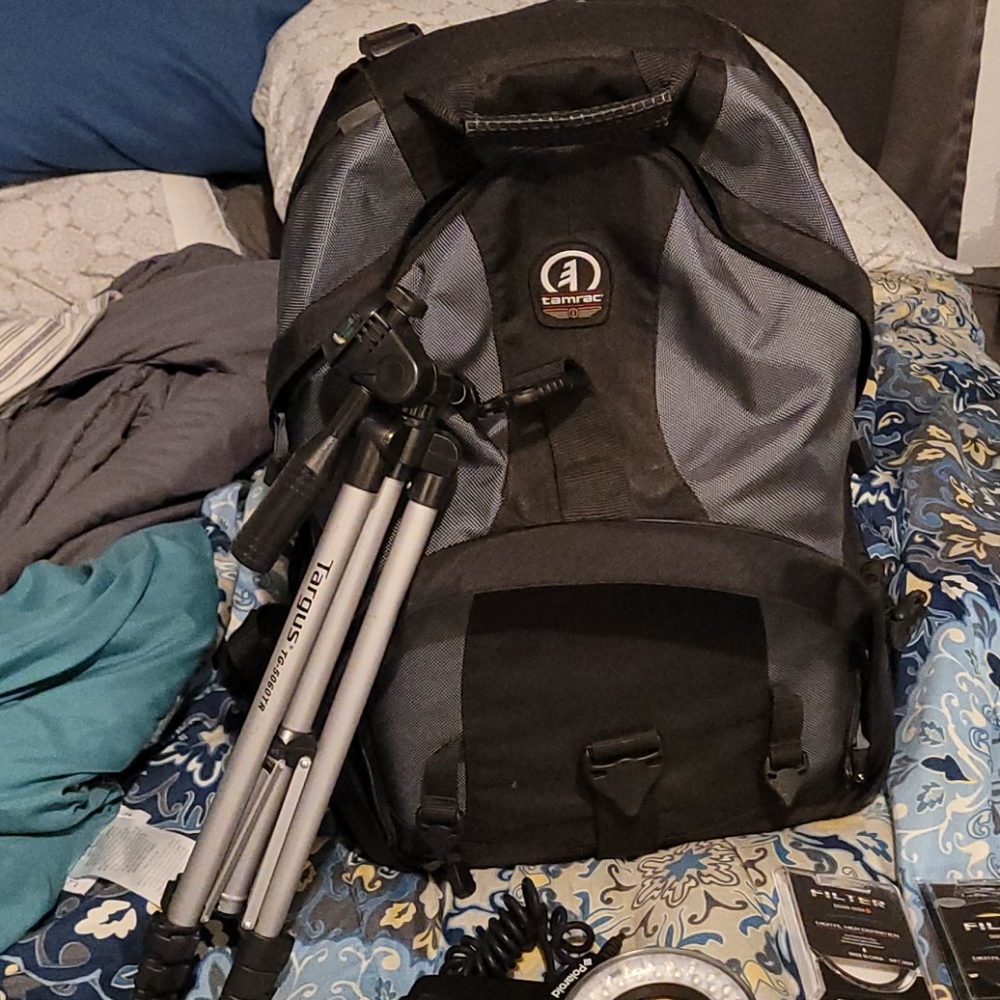 Canon Rebel EOS t2i HUGE BUNDLE